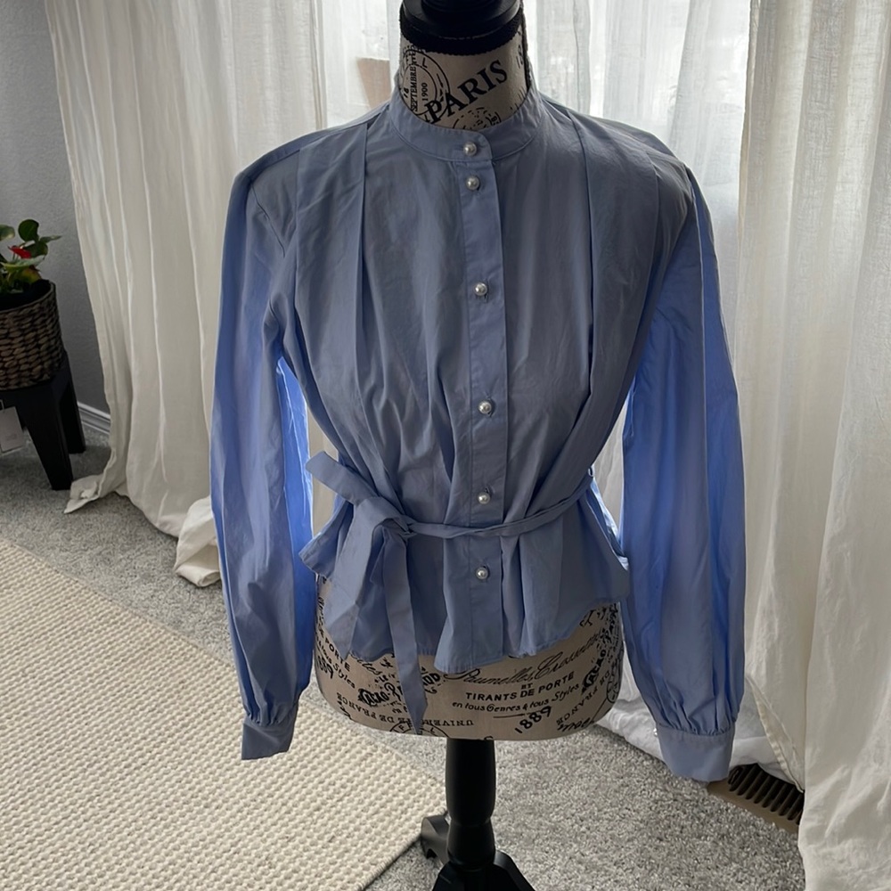 NWOT H&M shirt